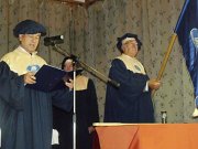 sajtverseny 483